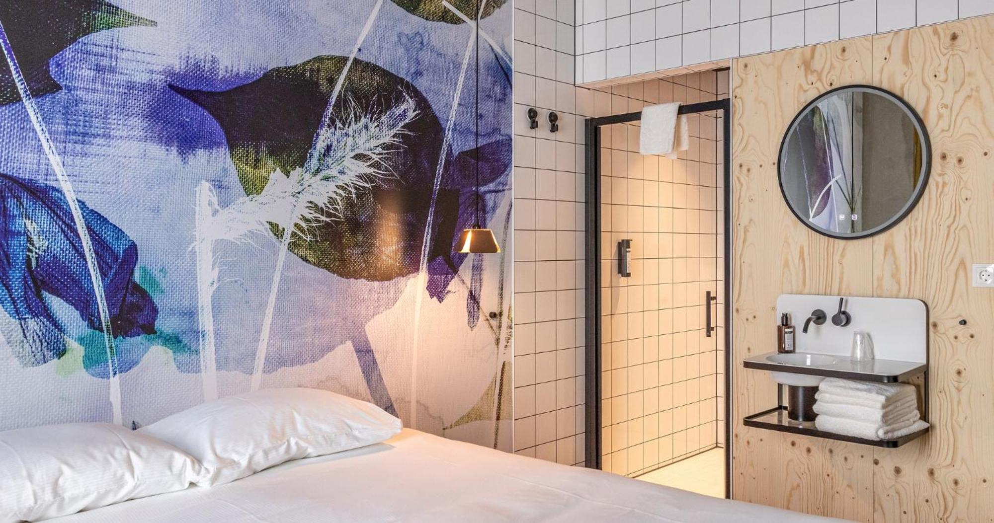 Moloko, Modern Designed Sleep & Shower Hotel In City Center, Digital Key By Sms أنسْخيدي المظهر الخارجي الصورة