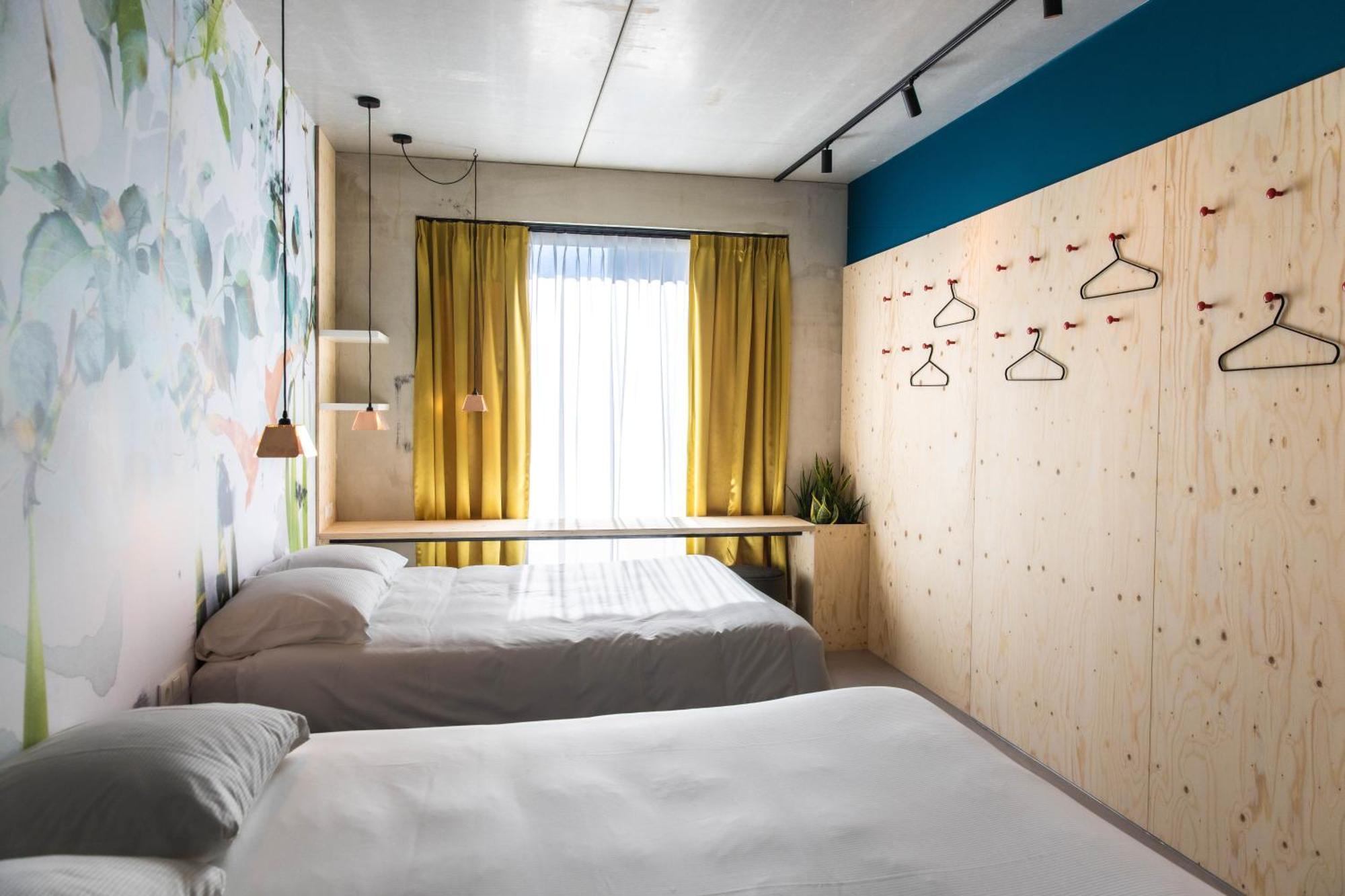 Moloko, Modern Designed Sleep & Shower Hotel In City Center, Digital Key By Sms أنسْخيدي المظهر الخارجي الصورة