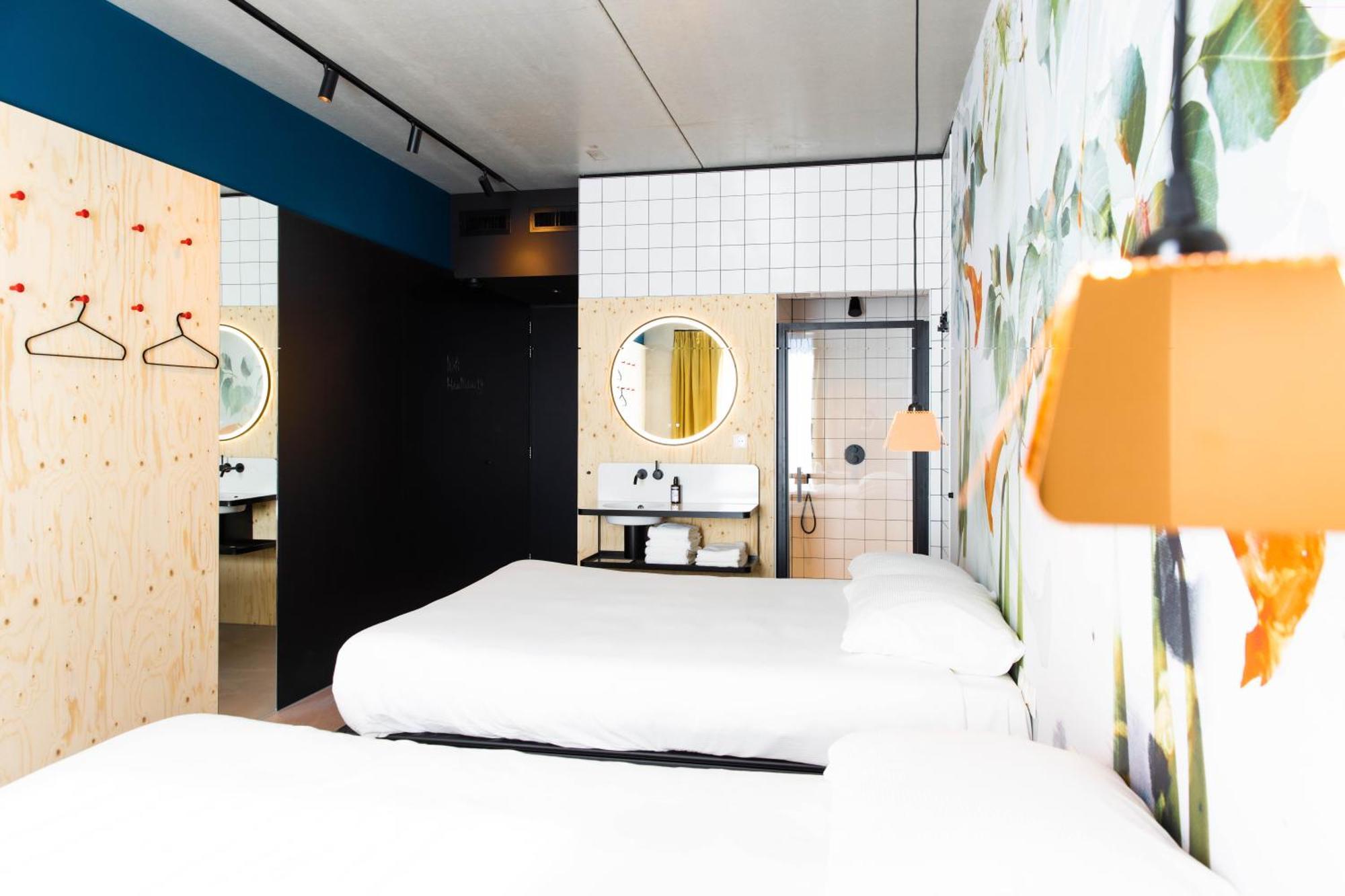 Moloko, Modern Designed Sleep & Shower Hotel In City Center, Digital Key By Sms أنسْخيدي المظهر الخارجي الصورة